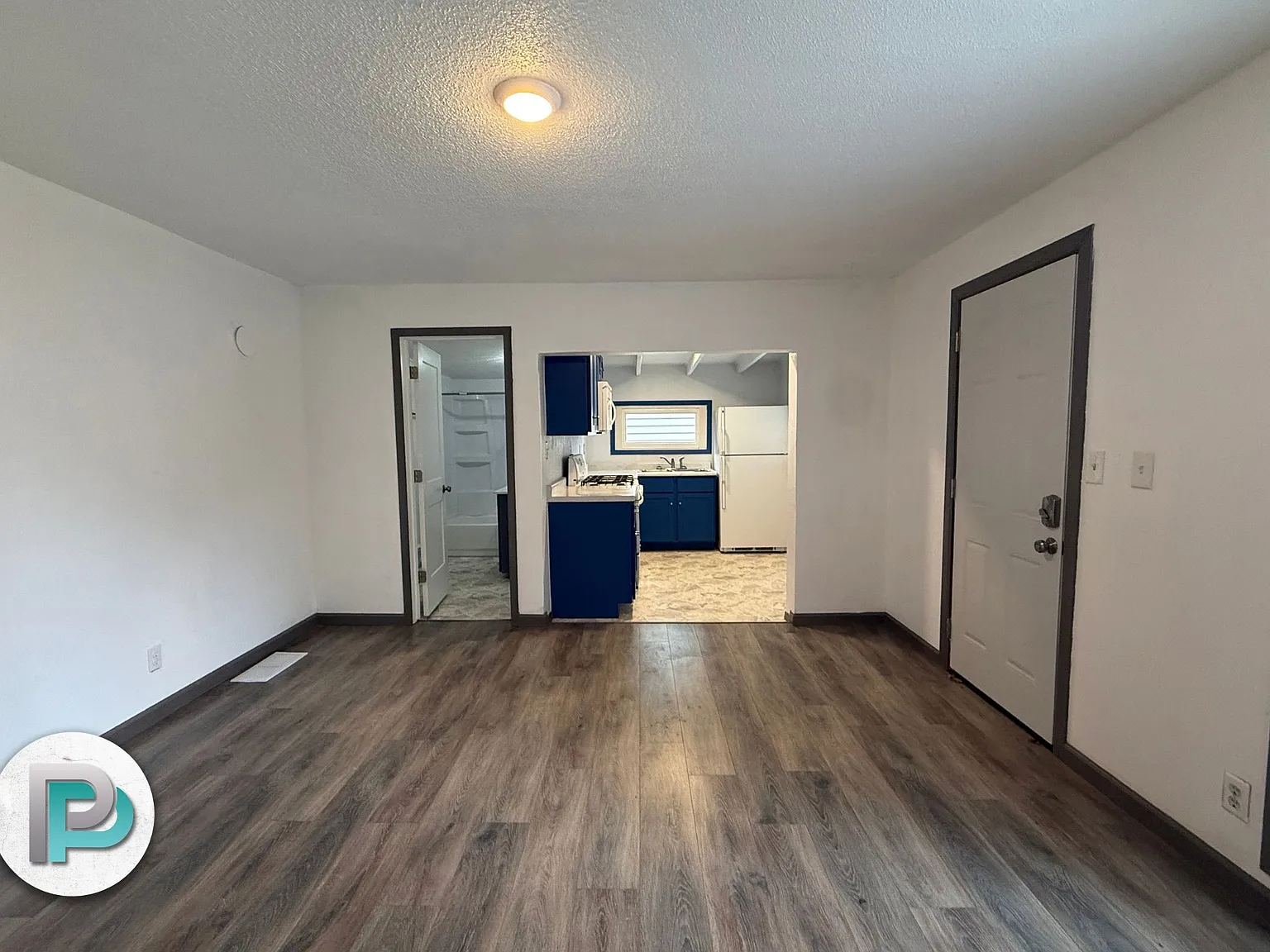 2 bed, $925 — Photo 4