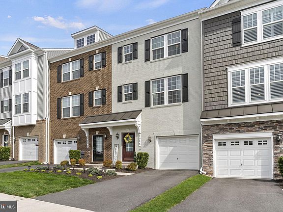 3rd image of 6095 Camerons Ferry Dr