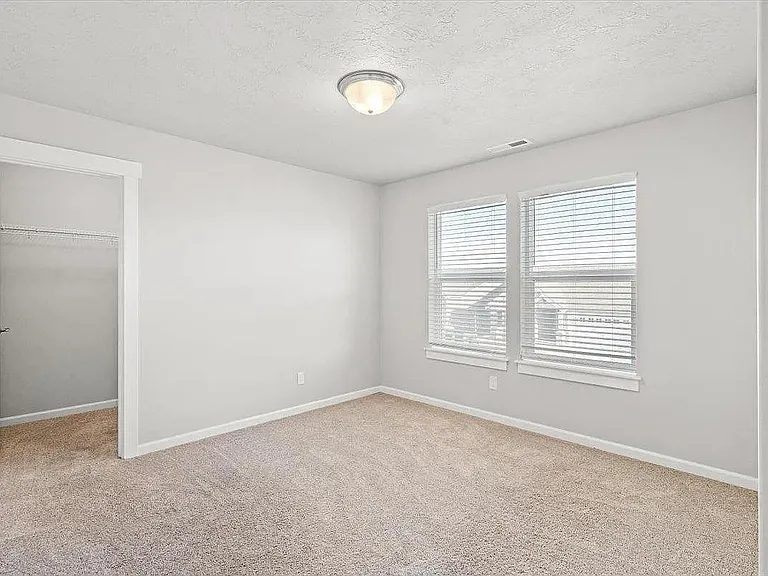 1229 S Greenacres Ct — Photo 32