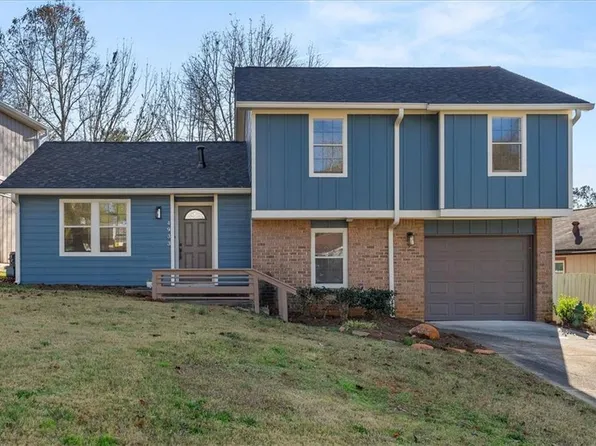 4933 Parkwest Dr, Stone Mountain, GA 30088