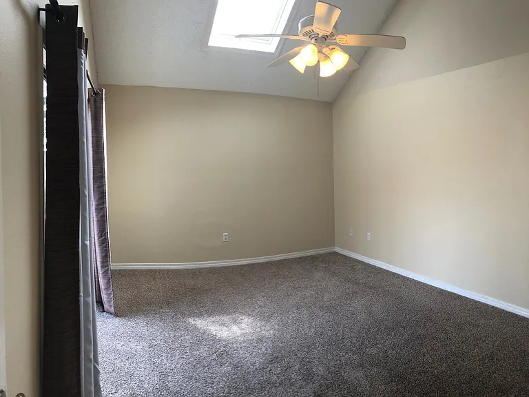 1324 Sharlo Ave — Photo 8