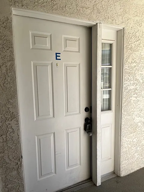 2 bed, 1.5 bath, $1,300 — Photo 1