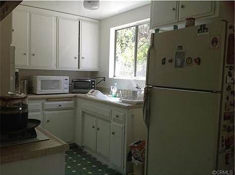 4th image of 4107 S Foxlake Ave
