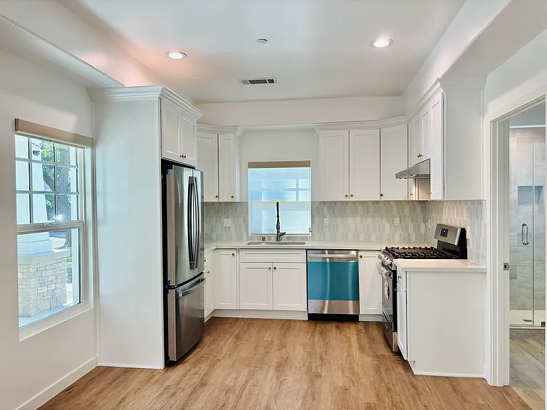 65 N Sierra Bonita Ave #1 — Photo 7