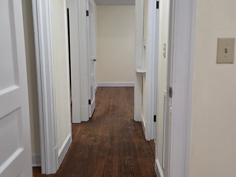 607 Crestland Ave — Photo 7