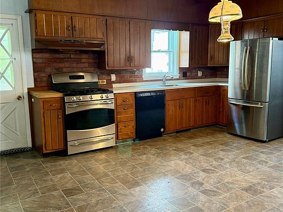 5th image of 5 Chenango St