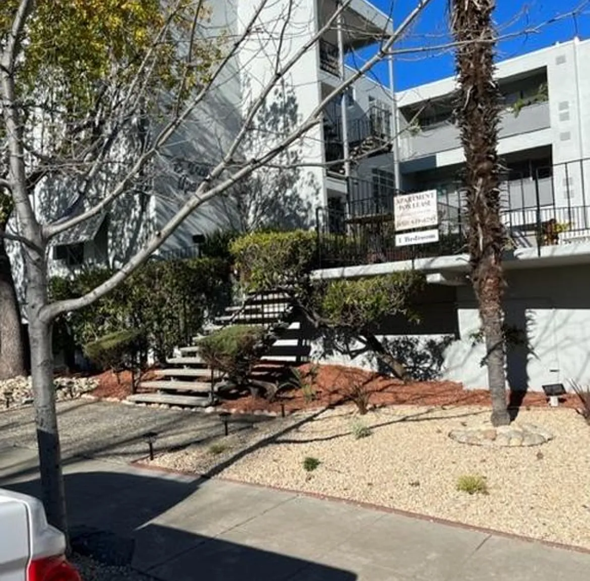 75 Arch St. Apartments — Photo 3