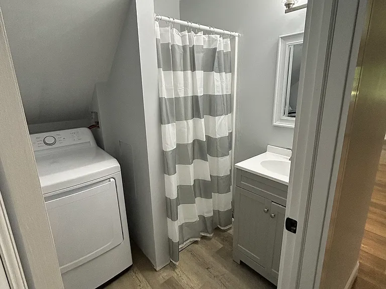 42 Riverside Dr — Photo 6