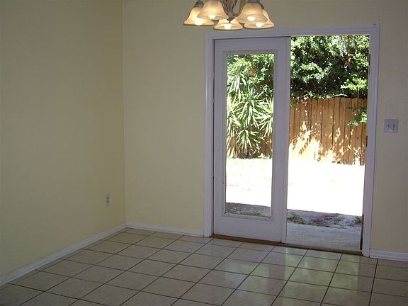 4th image of 3725 NW 110th Ter