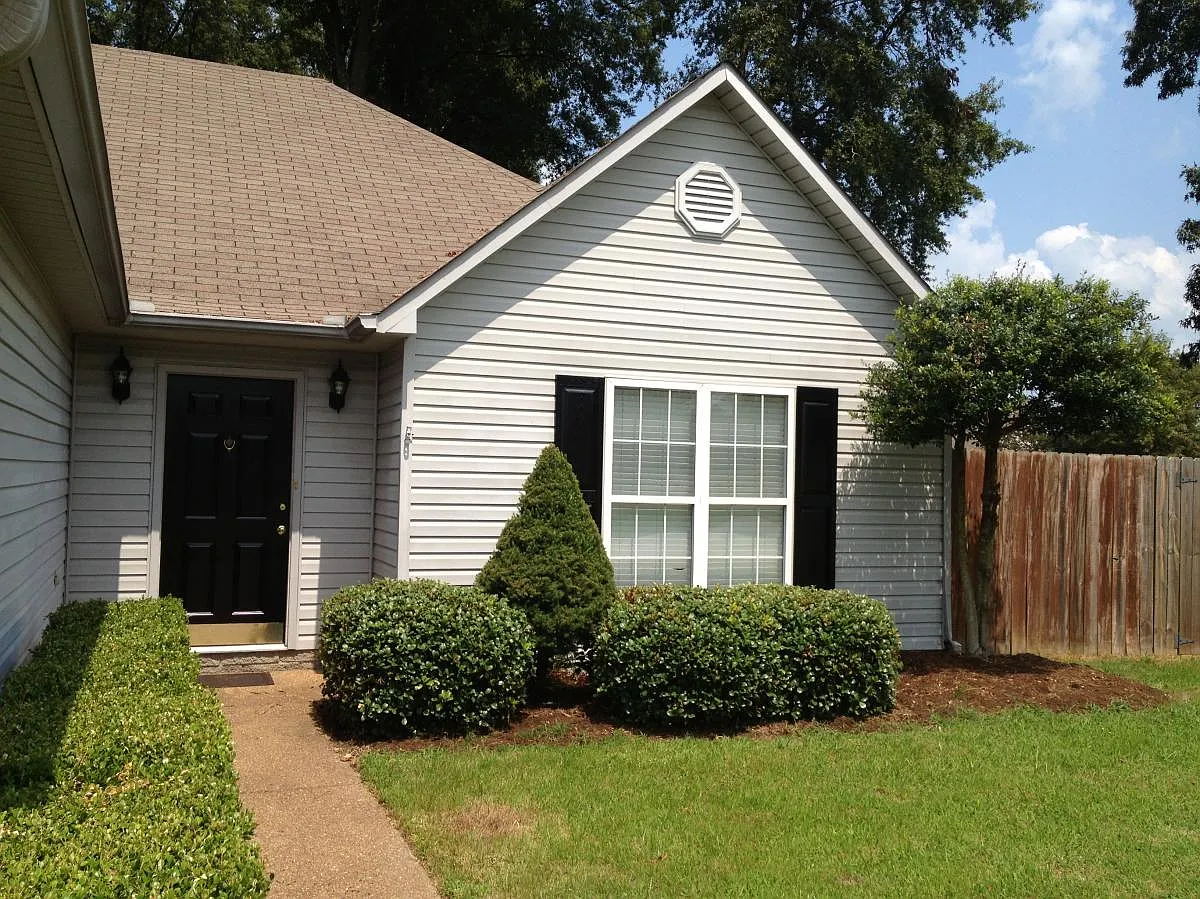 3 bed, 1492 sqft, $1,900 — Photo 3