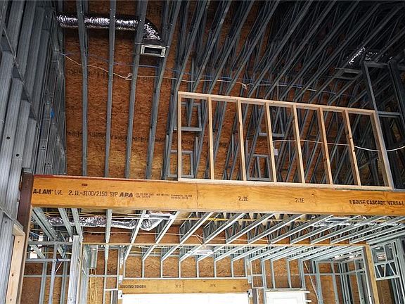 3rd image of 98 Pelton Cir