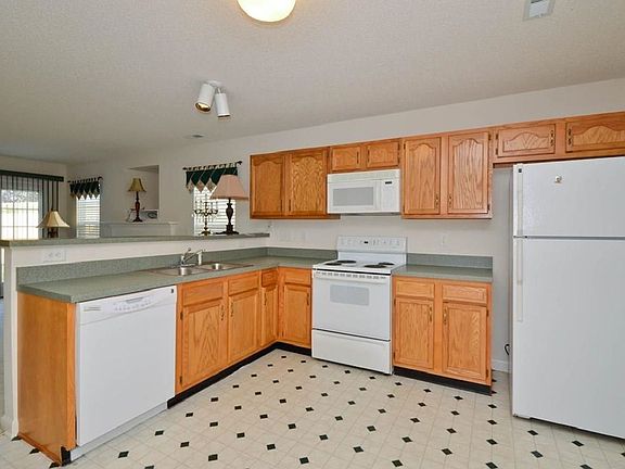 2nd image of 4328 River Bluff Ter