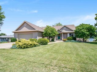 53294 Laplace Dr, Middlebury, IN 46540