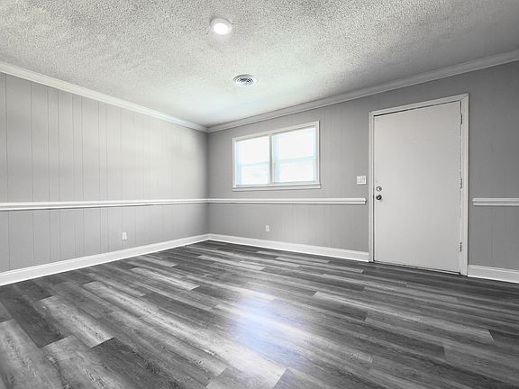 3rd image of 1446 Francis Marion Rd #11557710