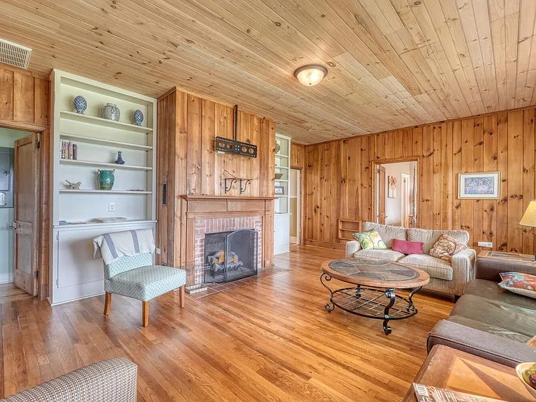 131 Wonderview Dr — Photo 7