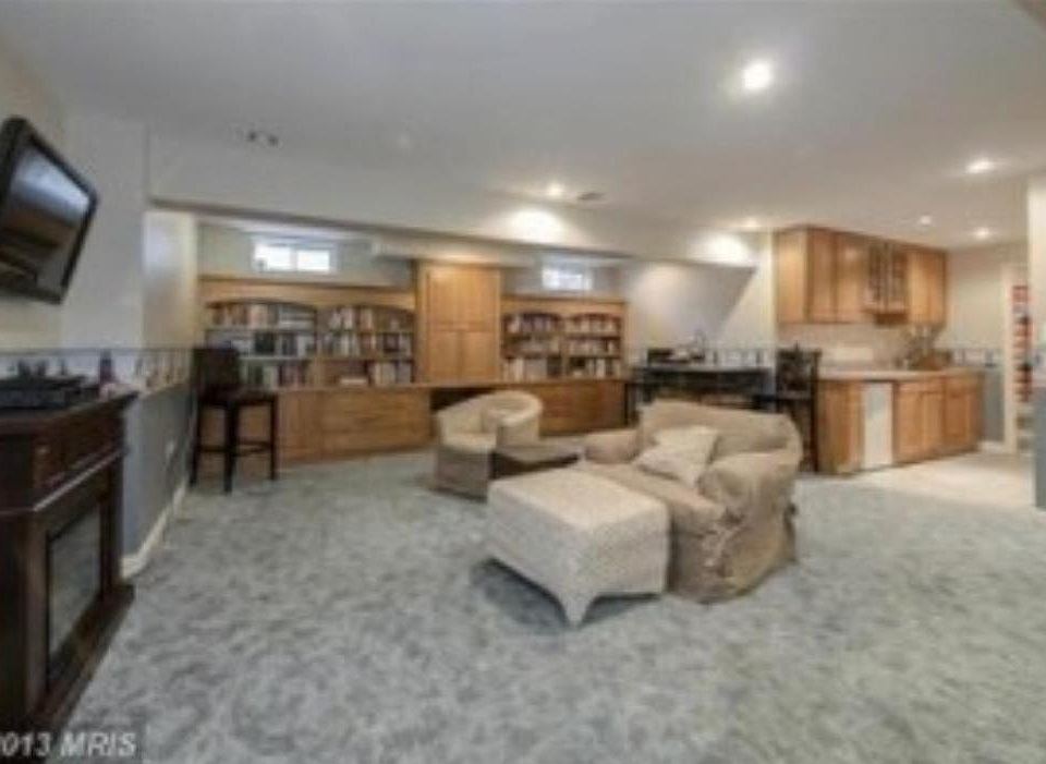 1st image of 9100 Sainsbury Ct #Basement