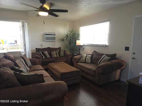 5th image of 4940 Nolin Dam Rd