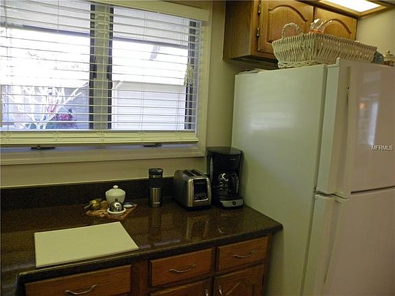 5th image of 1007 Lake Avoca Ct