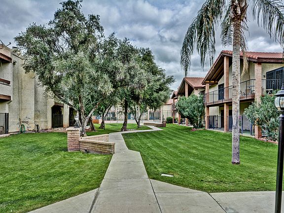 3rd image of 2315 W Union Hills Dr APT 117