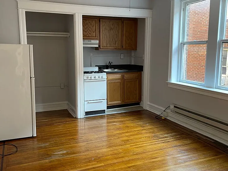 4205 Chester — Photo 13