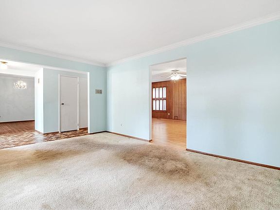 5th image of 501 Westfield Dr