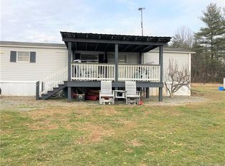 985 Lindsay Bebber Rd, Taylorsville, NC 28681