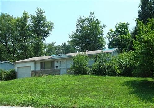 1st image of 10080 Lilac Ave