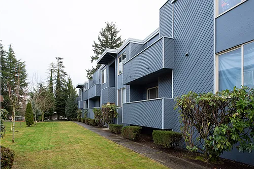 9925 Everett (Wildwood) Photo 1
