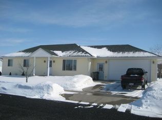 911 Roloff Dr, Reedsburg, WI 53959