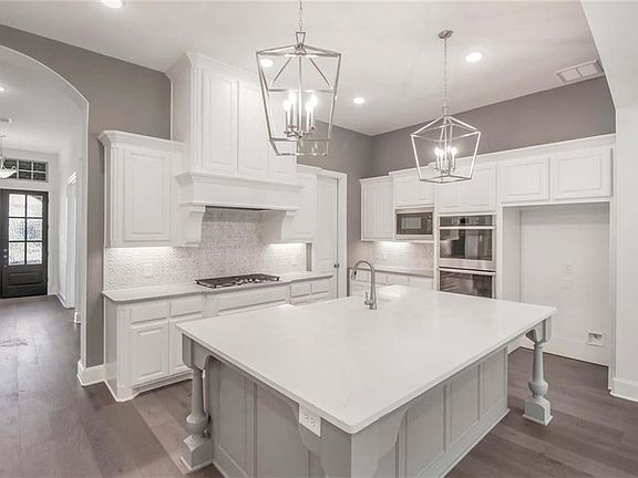3rd image of 4370 Trinidad Ct