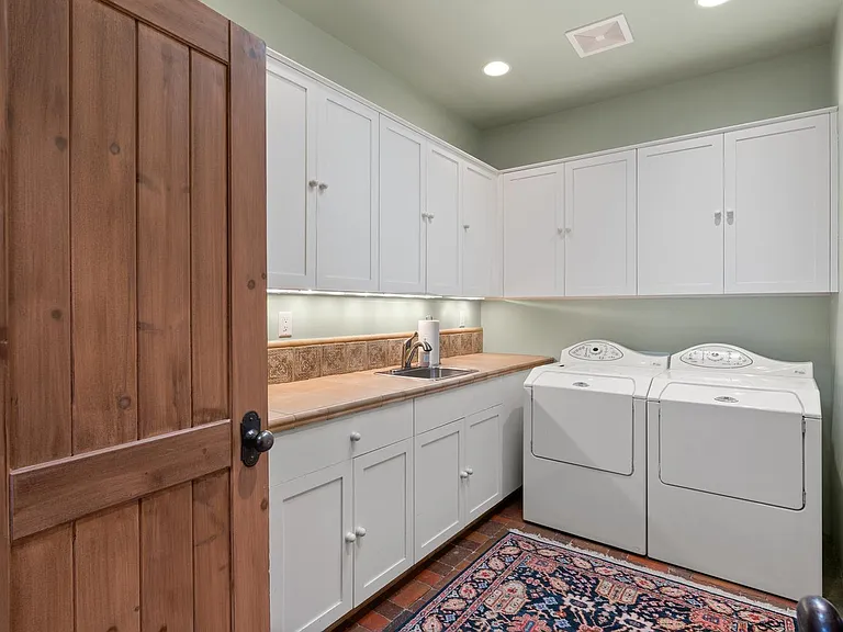 4 Primrose Cir — Photo 63
