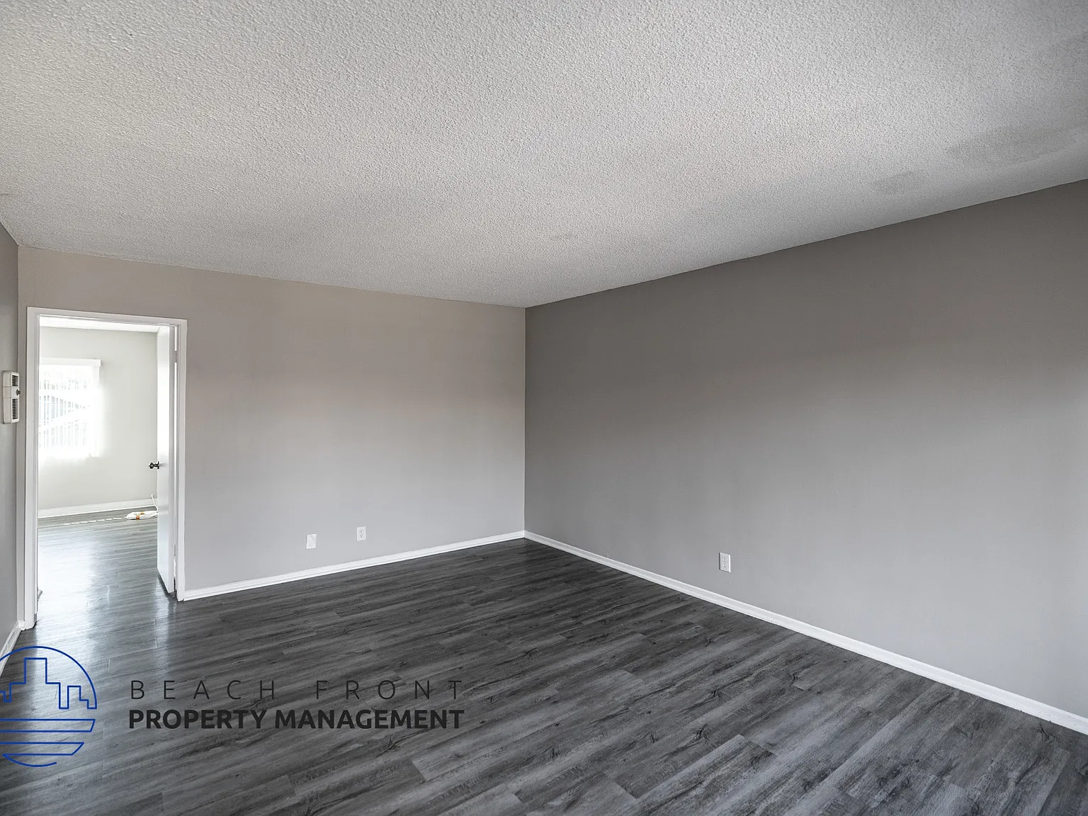 316 Gladys Ave. — Photo 4