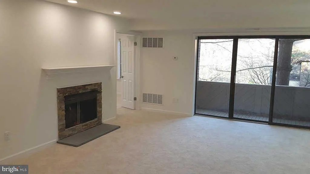 1008 Mountainview Dr — Photo 4