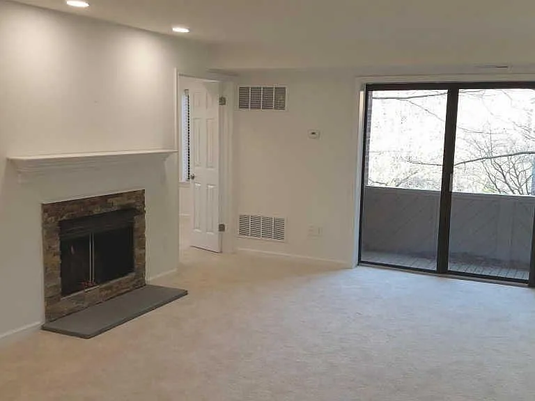 1008 Mountainview Dr — Photo 4