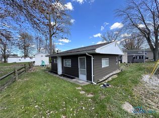10119 W Locust Point Rd, Oak Harbor, OH 43449