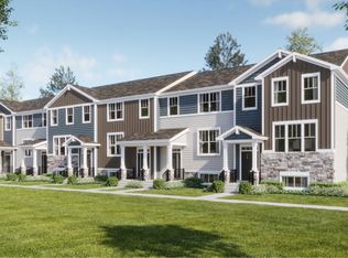 Chelsea Plan, Oaks of Volo : Urban Townhomes, Volo, IL 60020