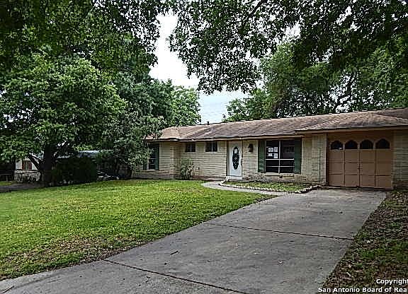 3rd image of 8438 Hidden Meadow Dr