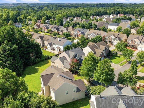 4th image of 2506 Greenspire Ct