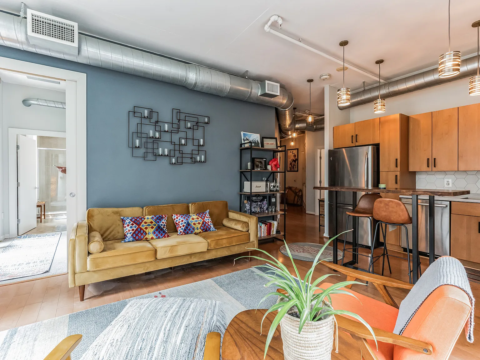 2 bed, 992 sqft, $4,000 — Photo 4
