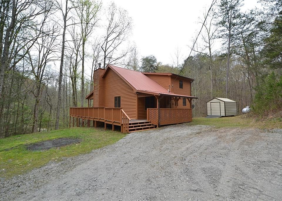 1st image of 850 Valley Dr