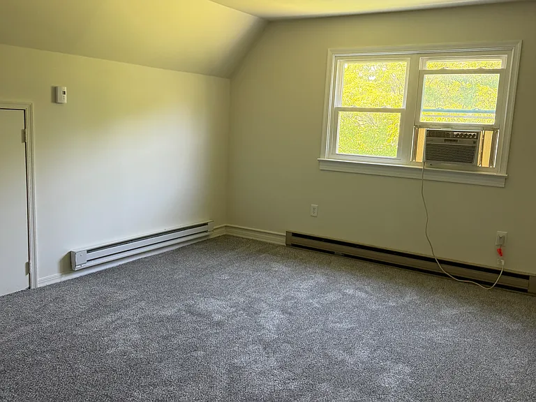 11 Willow Ave — Photo 17