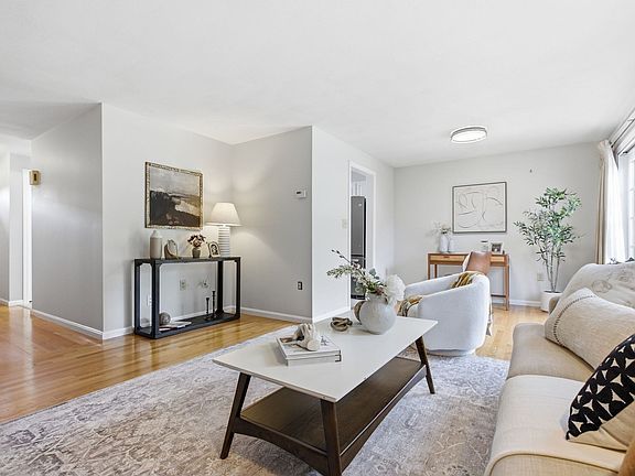 3rd image of 213 Apache Way #213