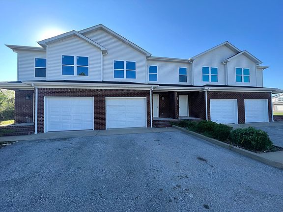 2nd image of 706 Village Creek Dr #C