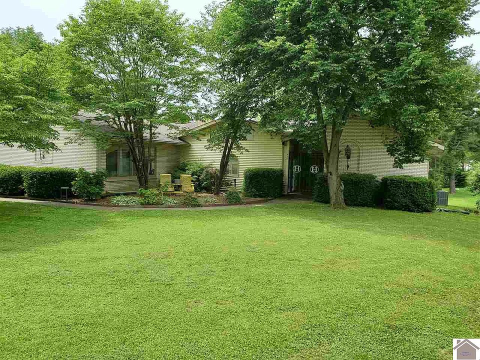1st image of 306 Holly Ln