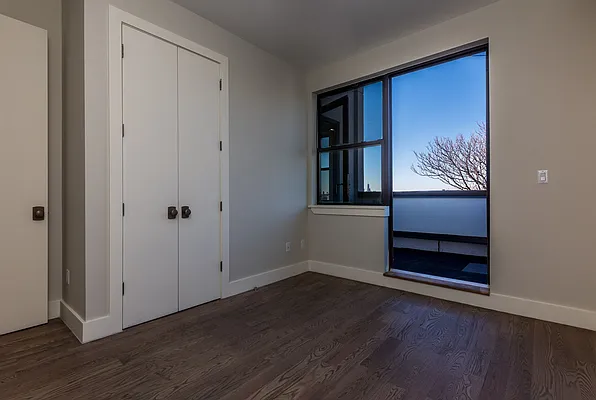 Rented by Nooklyn NYC LLC | media 47