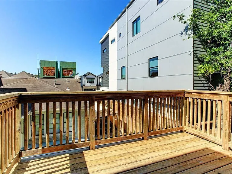 552 Bomar St — Photo 10