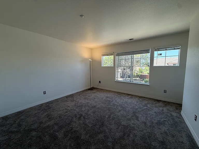 34469 Valley Oaks Loop — Photo 37
