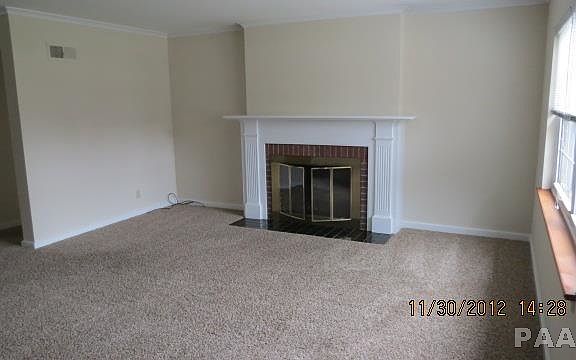 4th image of 1008 W Northcrest Ave