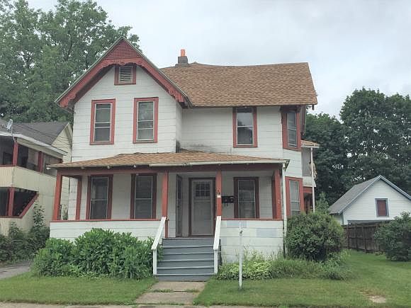1st image of 74 Lincoln Ave