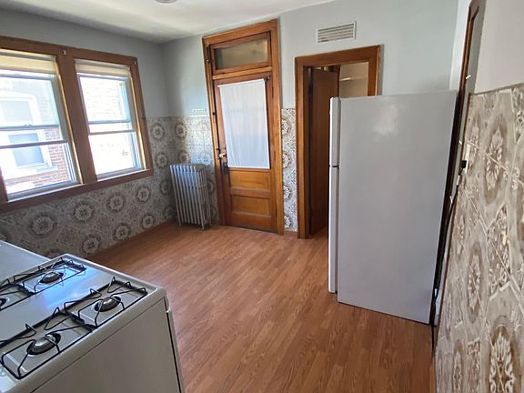 4th image of 5806 W Altgeld St Unit 2